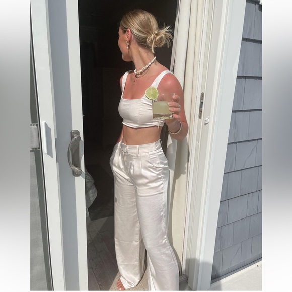 PRINCESS POLLY Huxley 2p Ivory Satin Crop Tank & Pleated Wide Leg Pants Sz 4 $85 - Picture 2 of 13
